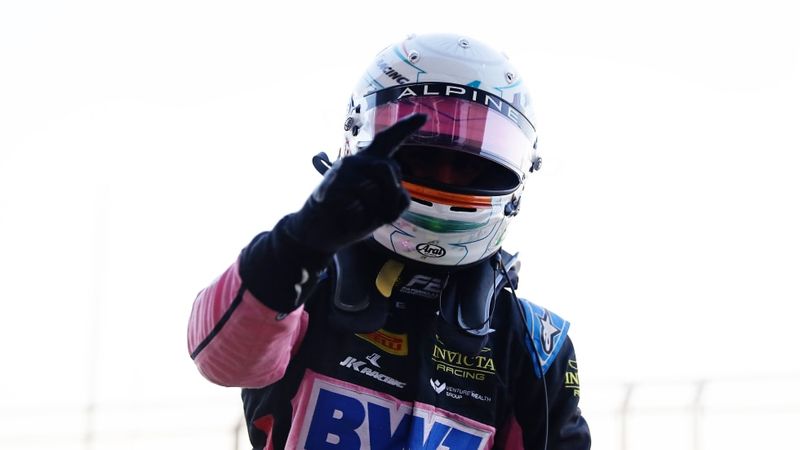 QUALIFYING: Maini leads Invicta Racing one-two in Sakhir – Formula 2